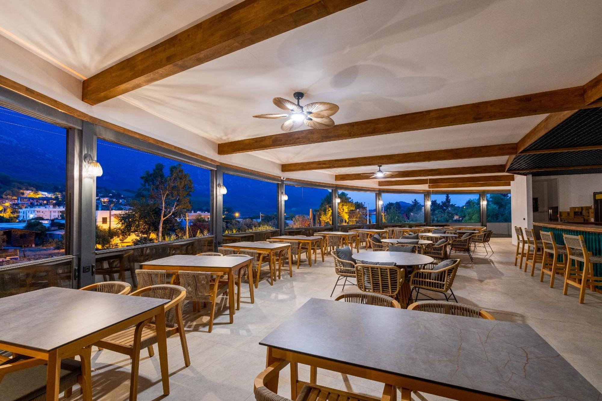 Rota Kilidonia Karaoez Suites&Villas Exteriér fotografie